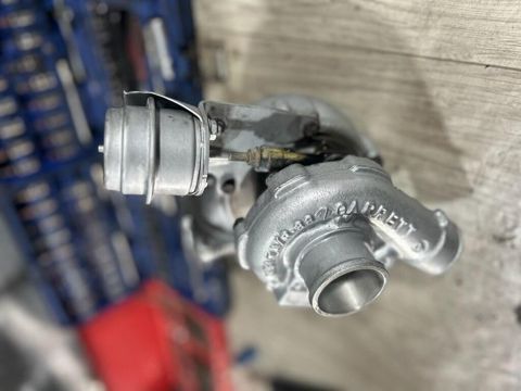 "Hyundai Sonata" turbosu Hyundai tucson turbosu ve turbo kartici — Bakı
