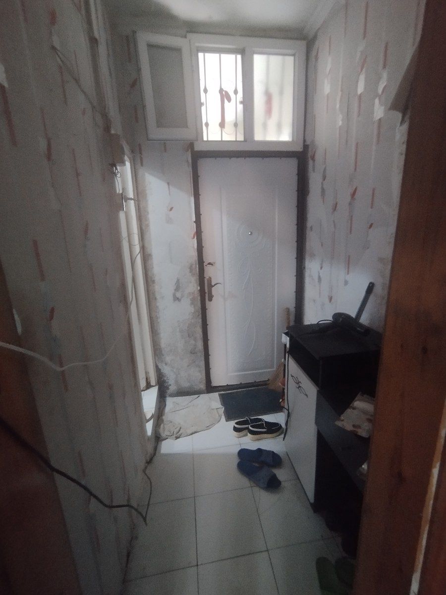 Satılır 1 otaqlı köhnə tikili 28 m² — Mənzil, Bakı (2)
