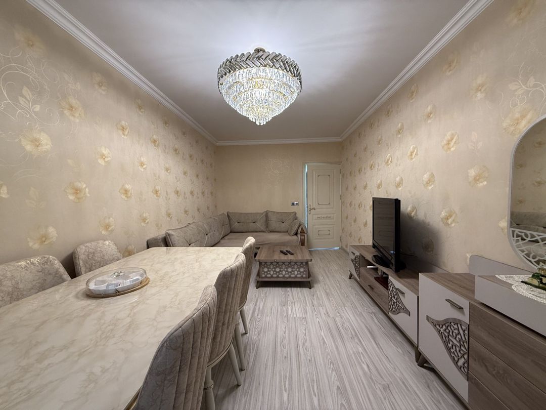 Satılır 3 otaqlı köhnə tikili 64 m² — Mənzil, Bakı