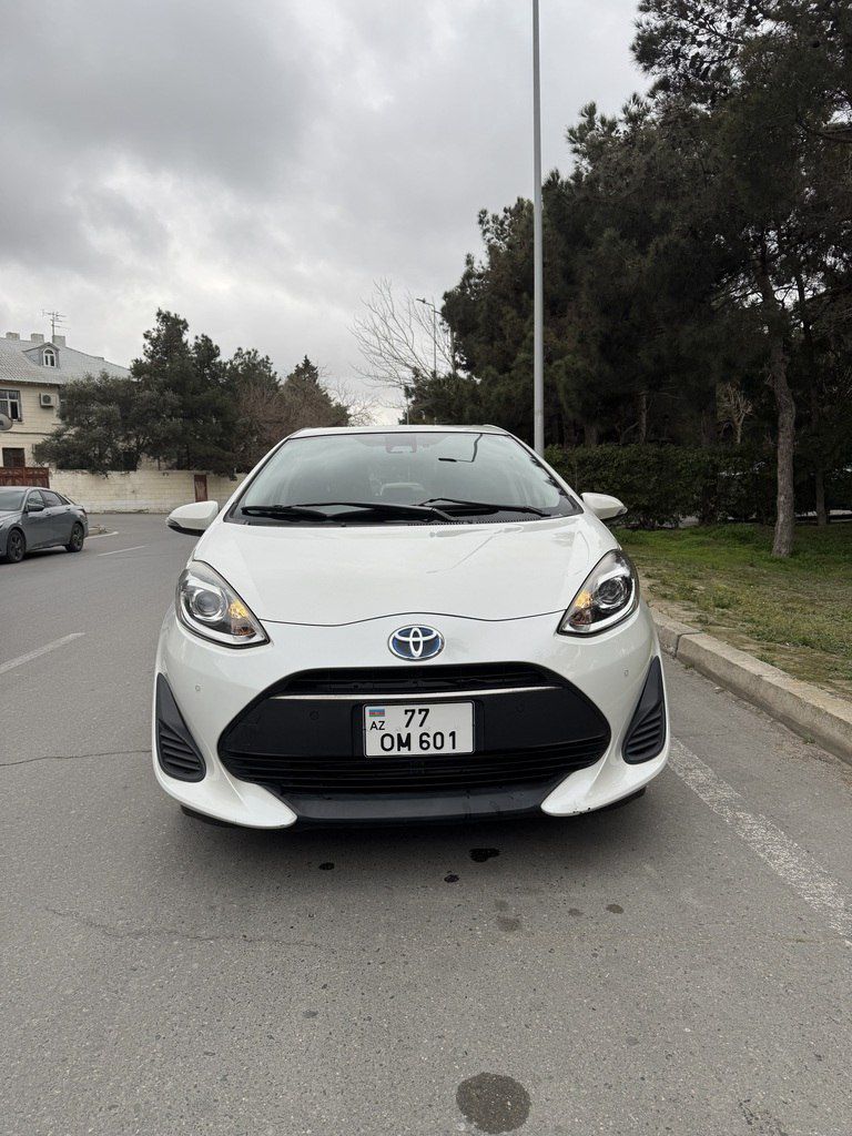 Toyota Aqua, 1.5 L, 0.87 kWh, 2019 il, 83 000 km 77-OM-601 — Avtomobillər, Bakı