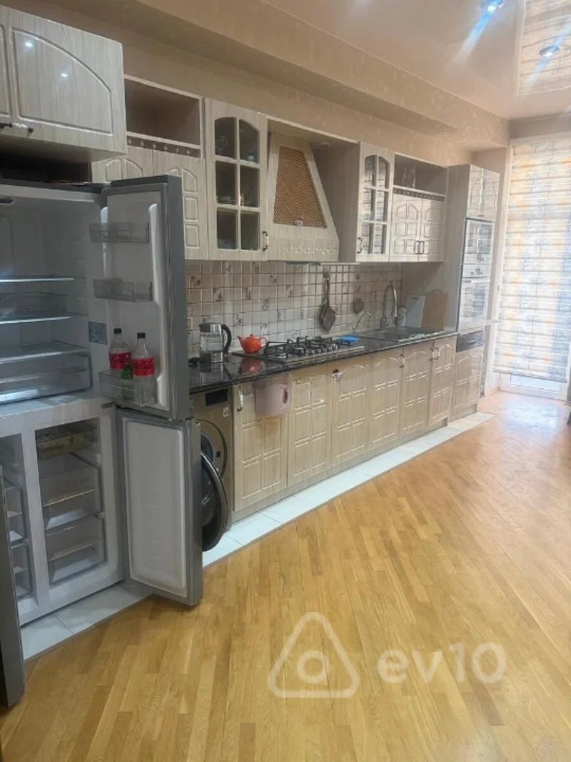 4 otaqlı mənzil, 200 m², Akademik Həsən Əliyev küçəsi — kirayə — Mənzil, Bakı (11)