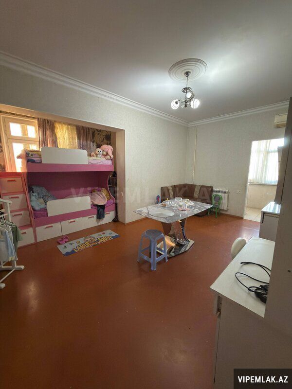 Binəqədi rayonunda 1 otaqlı Köhnə tikili Satılır, 45 m² — Mənzil, Bakı (2)