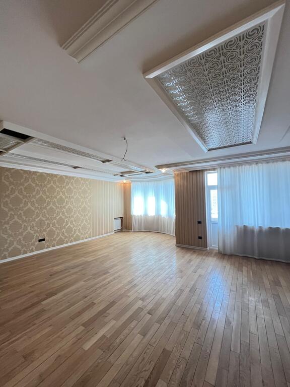 Satılır 5 otaqlı yeni tikili 300 m² — Mənzil, Bakı (4)