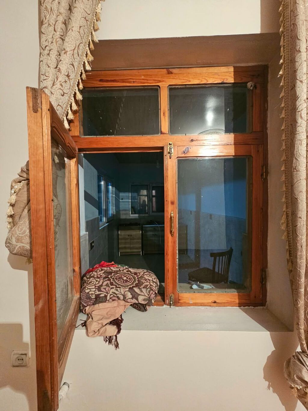 Qara qarayev metrosuna yaxın həyət evi kirayə verilir Qara — Ev, villa, Bakı (8)