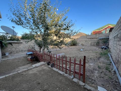 Satılır 3 otaqlı həyət evi/bağ evi 100 m² — Bakı