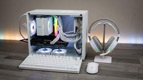 Sistem Detalları (Komponentlər): Körpus (Case): abit i8 (14 litr PC — Bakı
