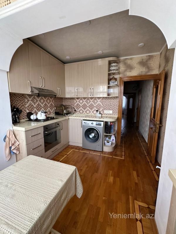 Kirayə 3 otaqlı Bina evi menzil (Köhnə tikili), 110 m², Nərimanov rayonu — Mənzil, Bakı