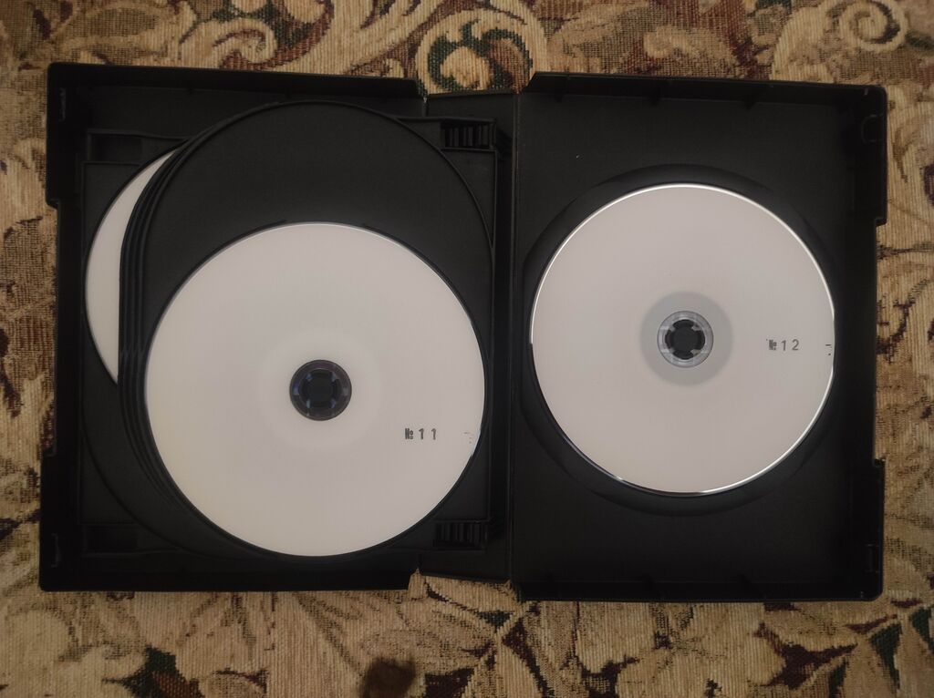 Məhsul: “Azərbaycan Filmləri” DVD kolleksiyası Təsvir: - Qutuda — Musiqi və filmləri, Bakı (9)