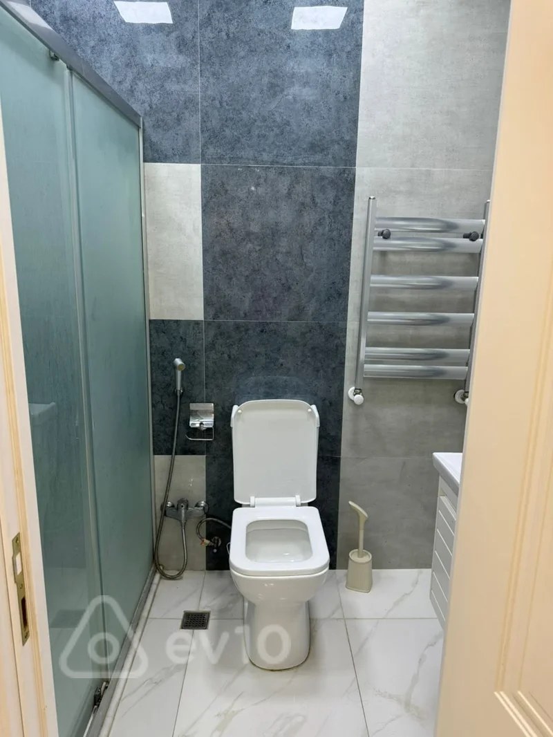 2 otaqlı mənzil, 70 m², Qarayev pr — kirayə — Mənzil, Bakı (10)