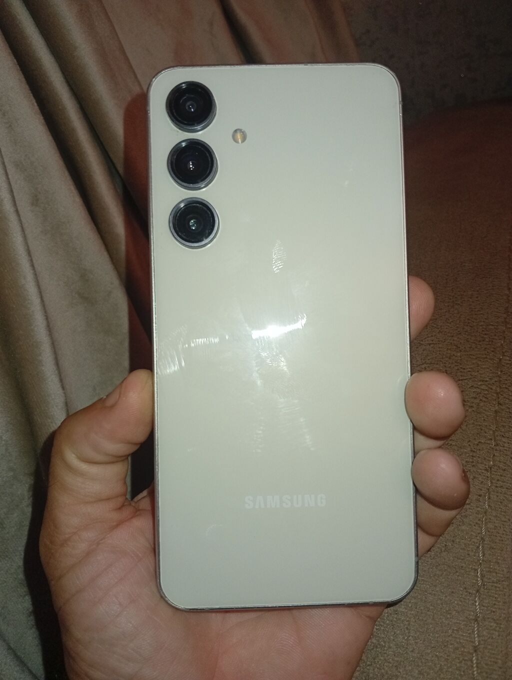 Samsung Galaxy S24 FE, 128 GB, rəng - Ağ, Face ID — Samsung, Bakı (3)