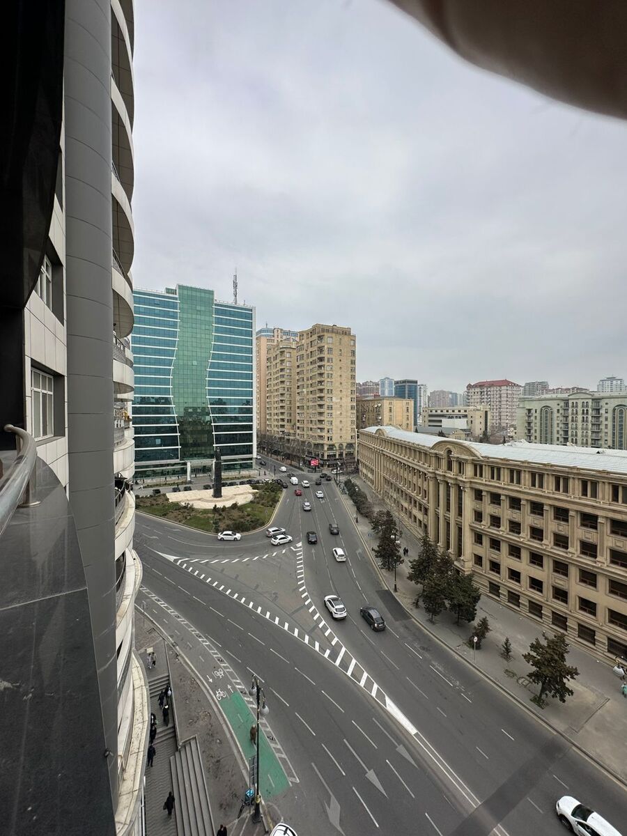 Satılır obyekt 380 m² — Əmlak, Bakı (2)