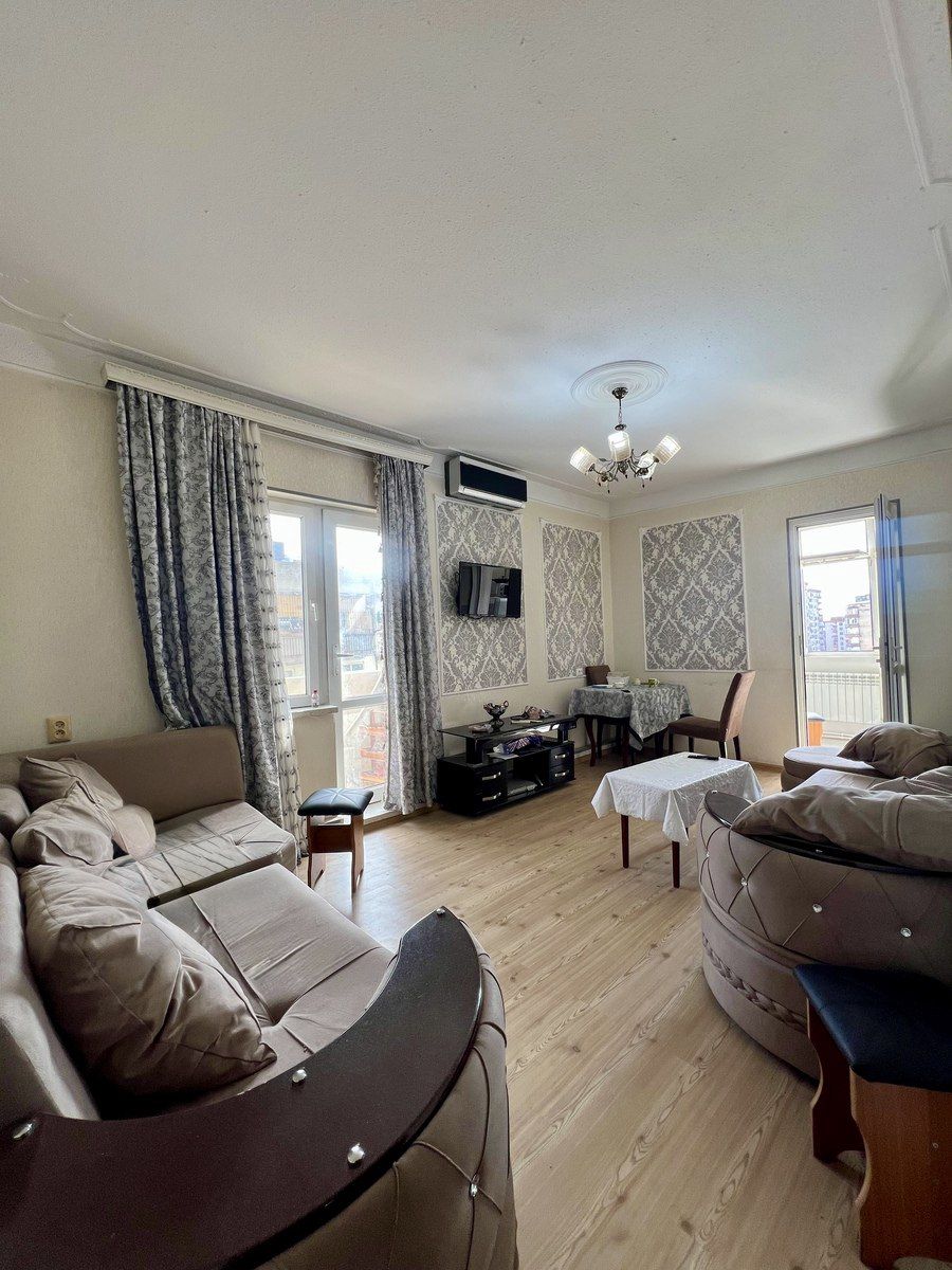 Satılır 2 otaqlı köhnə tikili 50 m² — Mənzil, Bakı (2)
