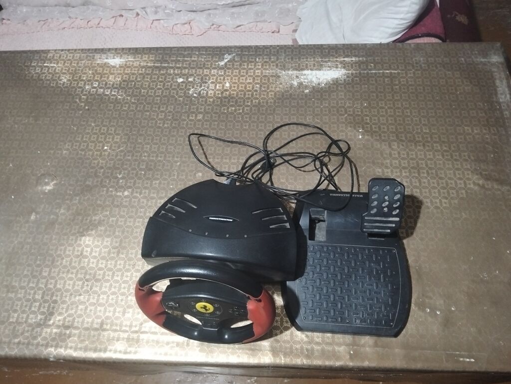 Thrustmaster Ferrari yarış sükanı və pedallar dəsti - Marka/model — Aksesuarlar, Şəmkir