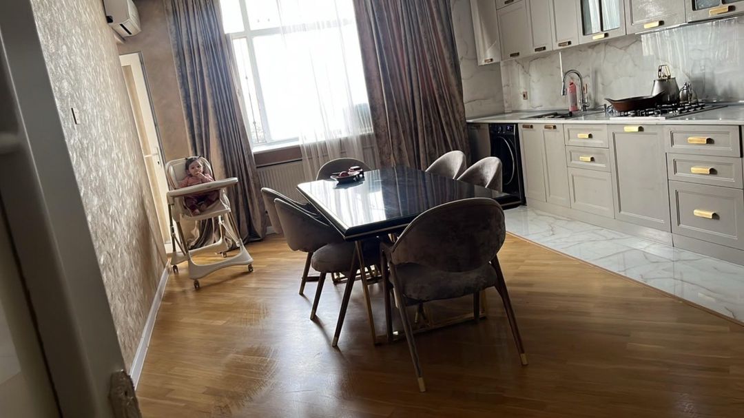 Satılır 3 otaqlı yeni tikili 210 m² — Mənzil, Bakı (9)