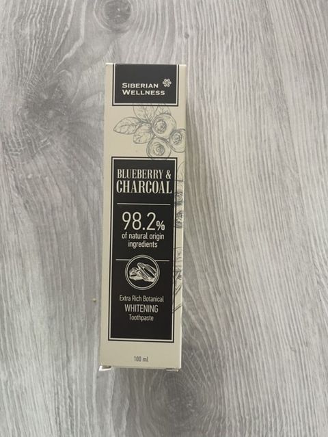 Siberian Wellness Blueberry & Charcoal diş məcunu - Tərkib: 98.2% — Masazır
