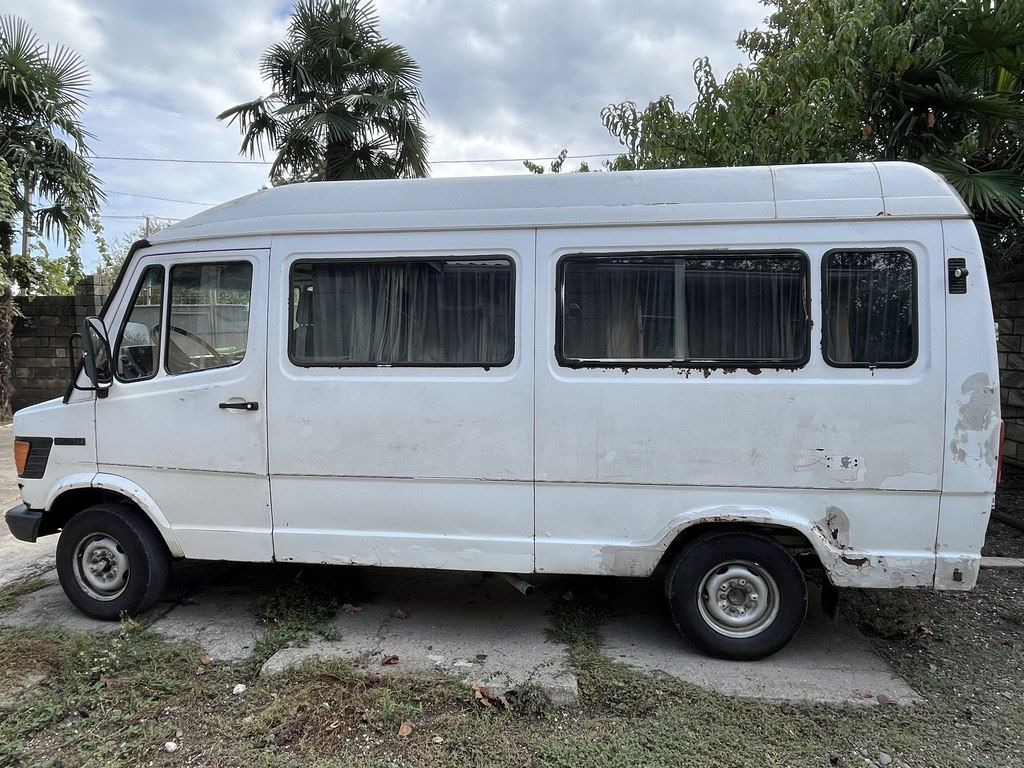 Mercedes 208 D, 2.4 L, 1993 il, 500 000 km 10-OX-175 — Avtomobillər, Lənkəran (2)