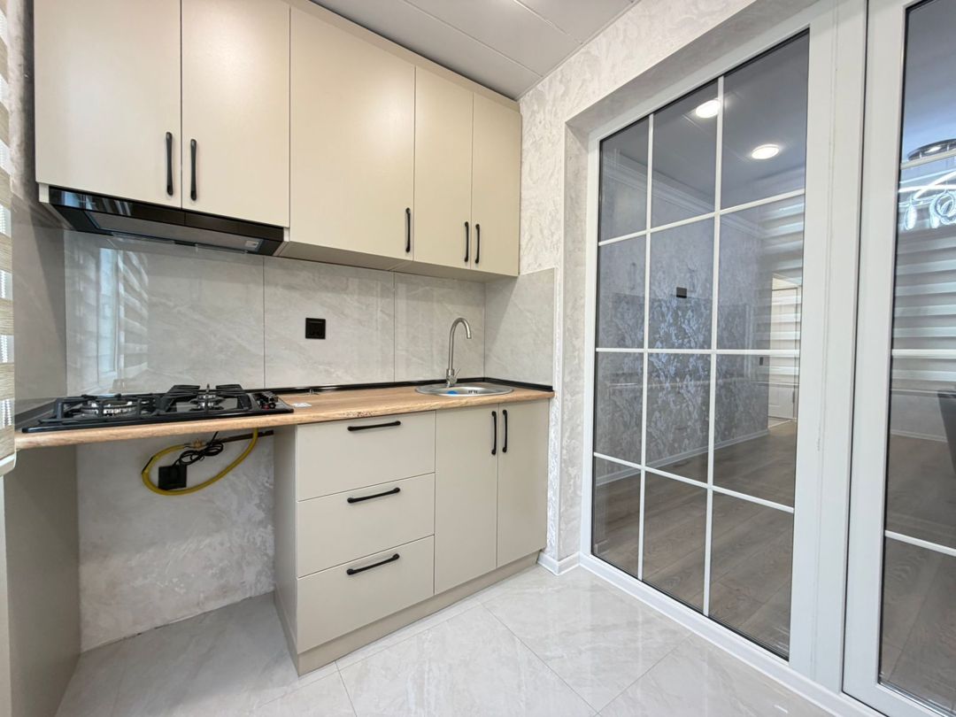 Satılır 2 otaqlı köhnə tikili 42 m² — Mənzil, Bakı (6)