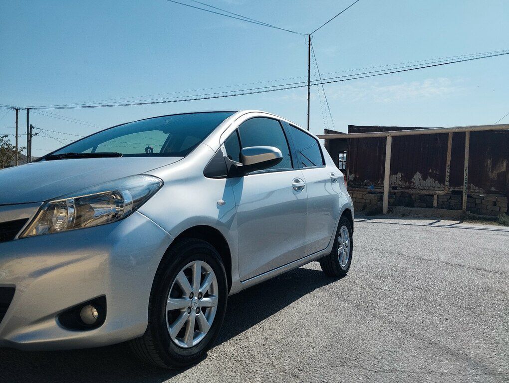 Toyota Yaris, 1.3 L, 2012 il, 405 000 km — Avtomobillər, Bakı (4)