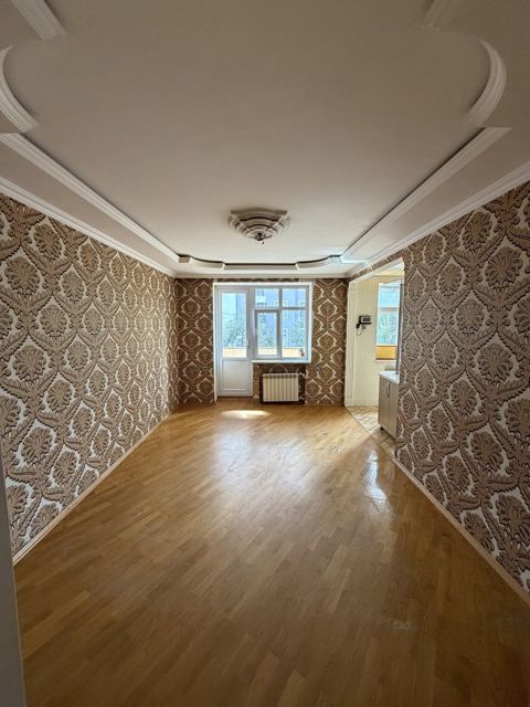 Satılır 3 otaqlı köhnə tikili 58 m² — Bakı