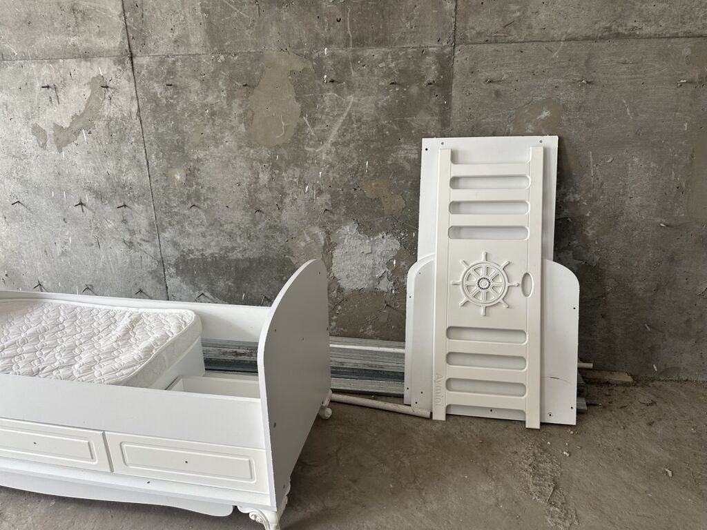 Oğlan və qız üçün, İşlənmiş, Çarpayı, Bazalı, Matras ilə, Siyirməli — Yataqlar, Bakı (2)