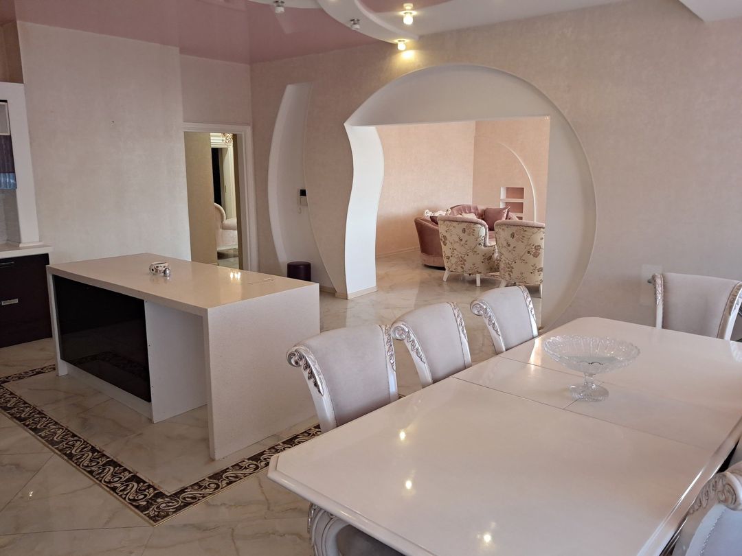 Satılır 3 otaqlı yeni tikili 180 m² — Mənzil, Bakı (7)