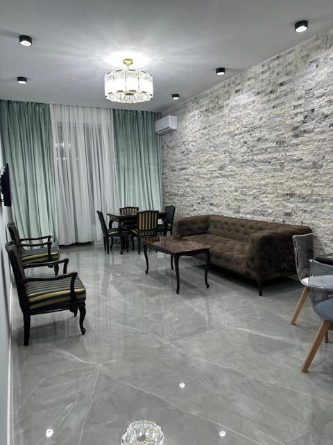 Satılır 2 otaqlı yeni tikili 73 m² — Bakı