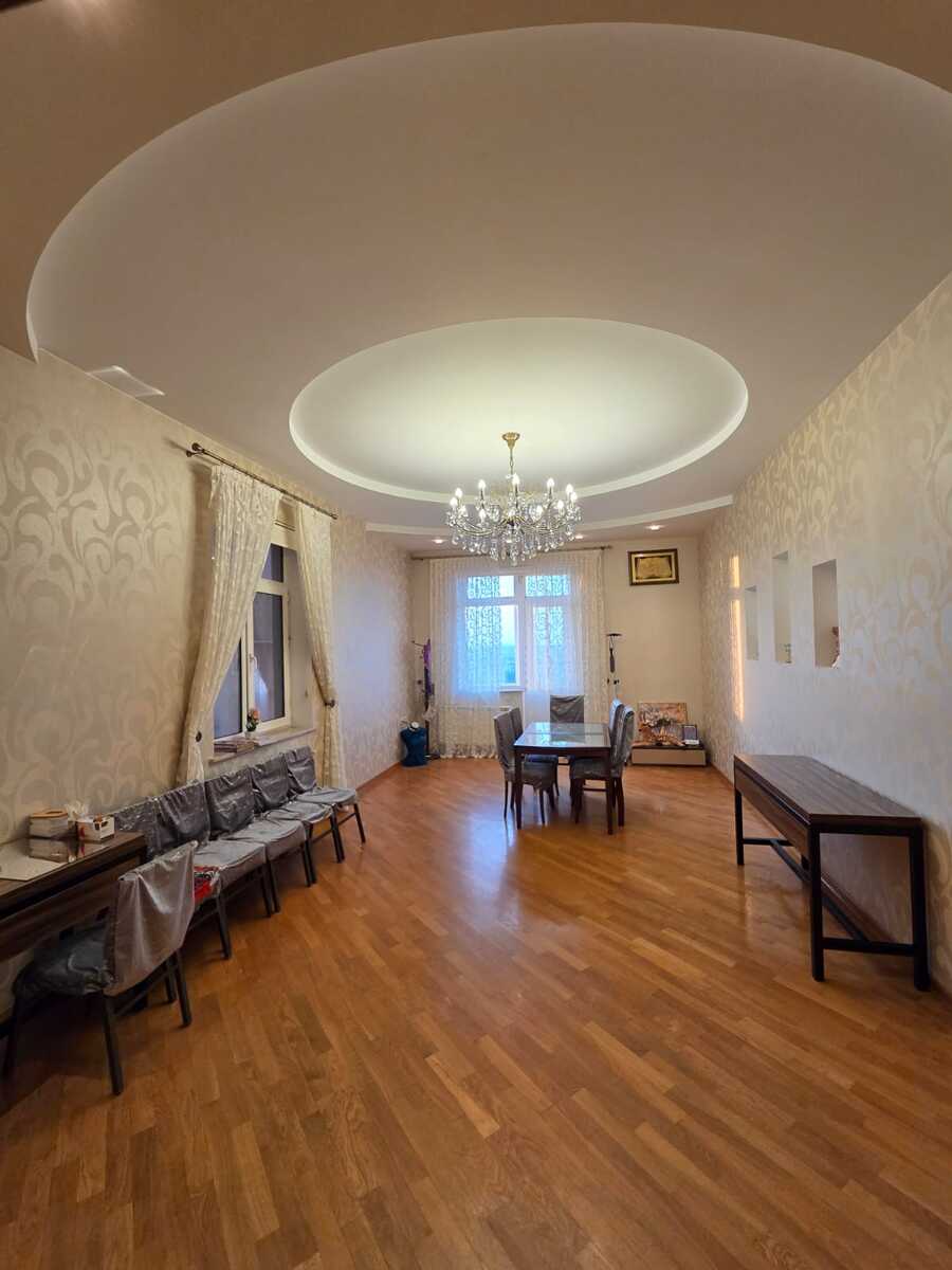 İcarəyə verilir 8 otaqlı həyət evi/bağ evi 220 m² — Ev, villa, Bakı
