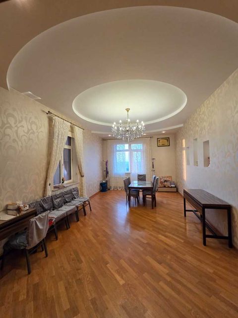 İcarəyə verilir 8 otaqlı həyət evi/bağ evi 220 m² — Bakı