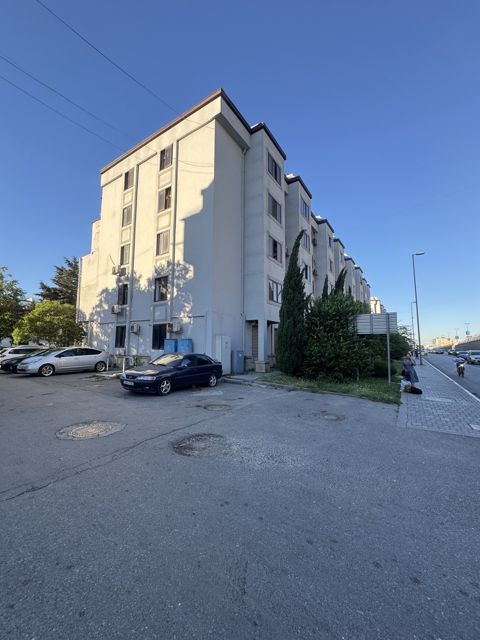 Satılır 3 otaqlı köhnə tikili 80 m² — Bakı