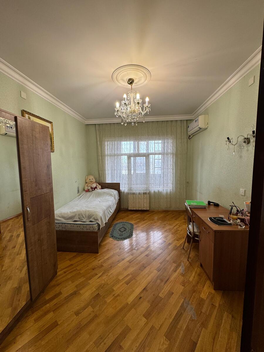 Satılır 5 otaqlı köhnə tikili 130 m² — Mənzil, Bakı (9)