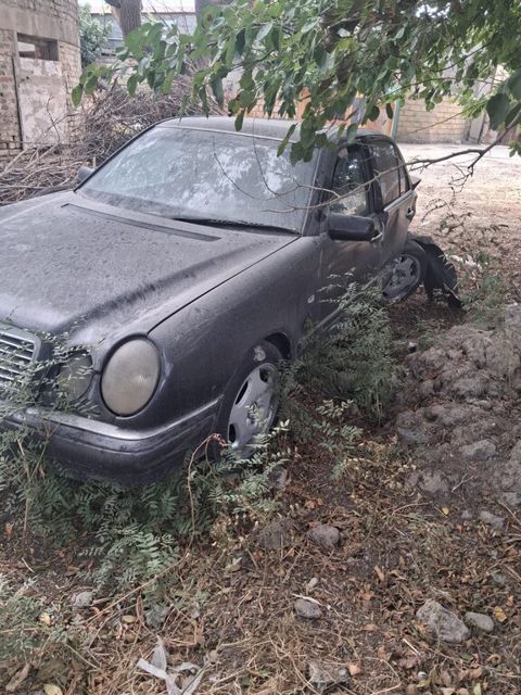 Mercedes E 220, 2.2 L, 1998 il, 666 600 km — Sumqayıt