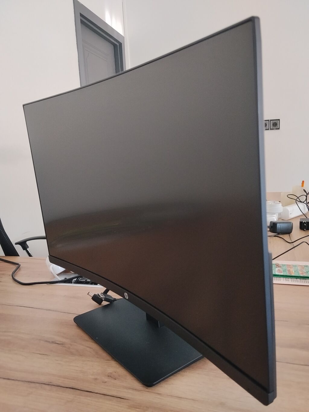 HP 27x Curved Gaming Monitor – 27" Xüsusiyyətlər: - Model: HP 27x — Monitorlər, Bakı (2)