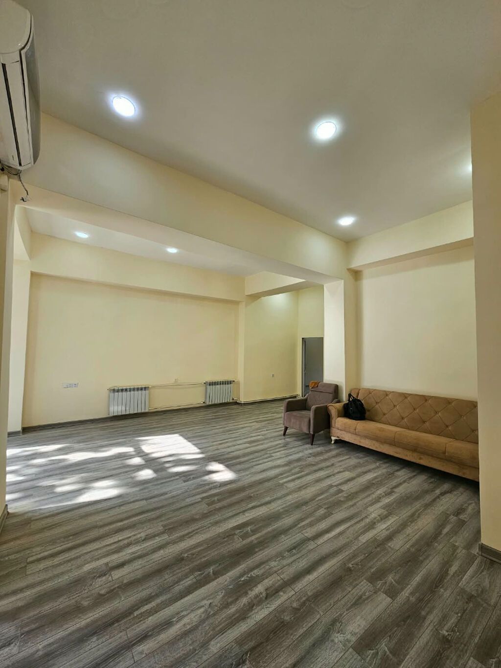 Nəsimi metrosu– zərifə əliyeva parkının yaxınlığı Zərifə Əliyeva — Ofis, Bakı (3)