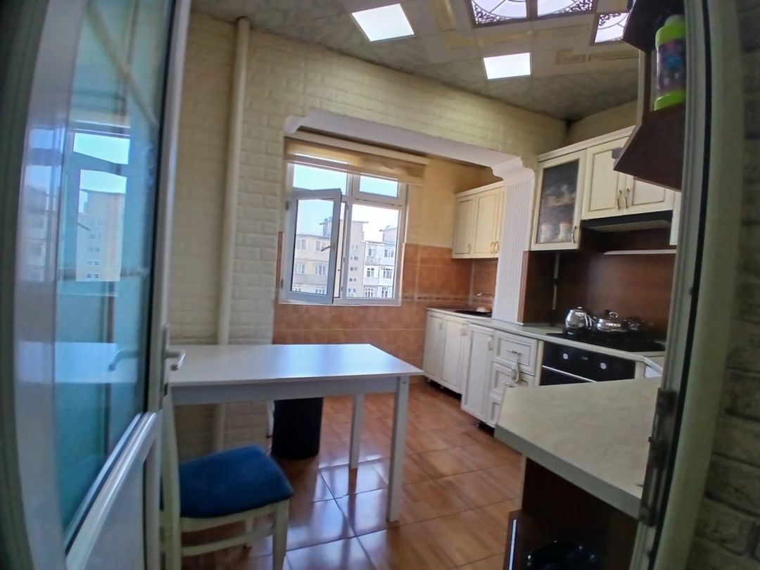Satılır 2 otaqlı köhnə tikili 65 m² — Mənzil, Bakı (9)