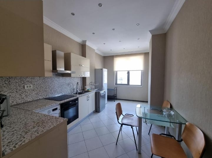 Satış: 3 otaqlı Yeni tikili, 136 m², Səbail rayonu — Mənzil, Bakı (11)