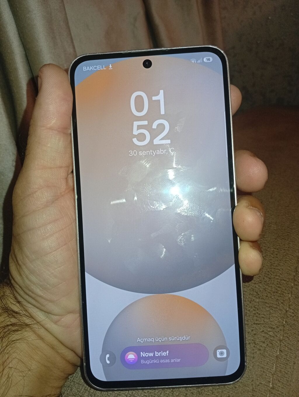Samsung Galaxy S24 FE, 128 GB, rəng - Ağ, Face ID — Samsung, Bakı (2)