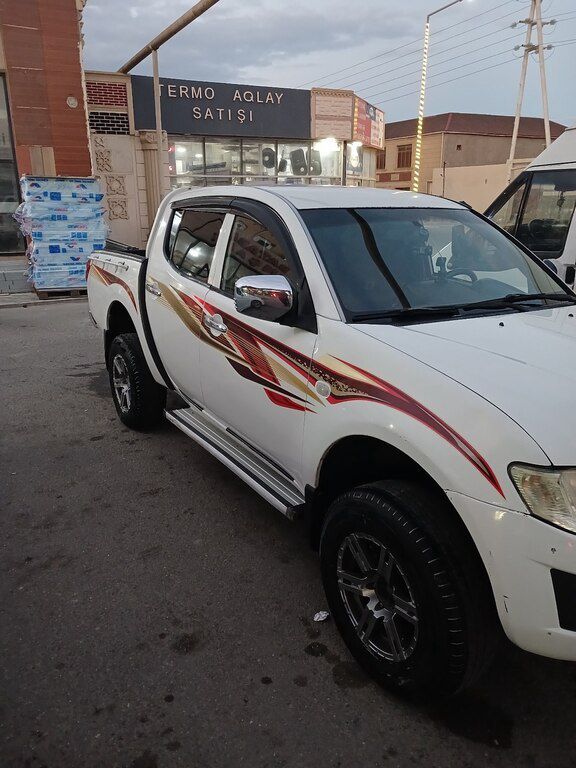 Mitsubishi L200, 2.5 L, 2012 il, 306 680 km — Avtomobillər, Sumqayıt (4)
