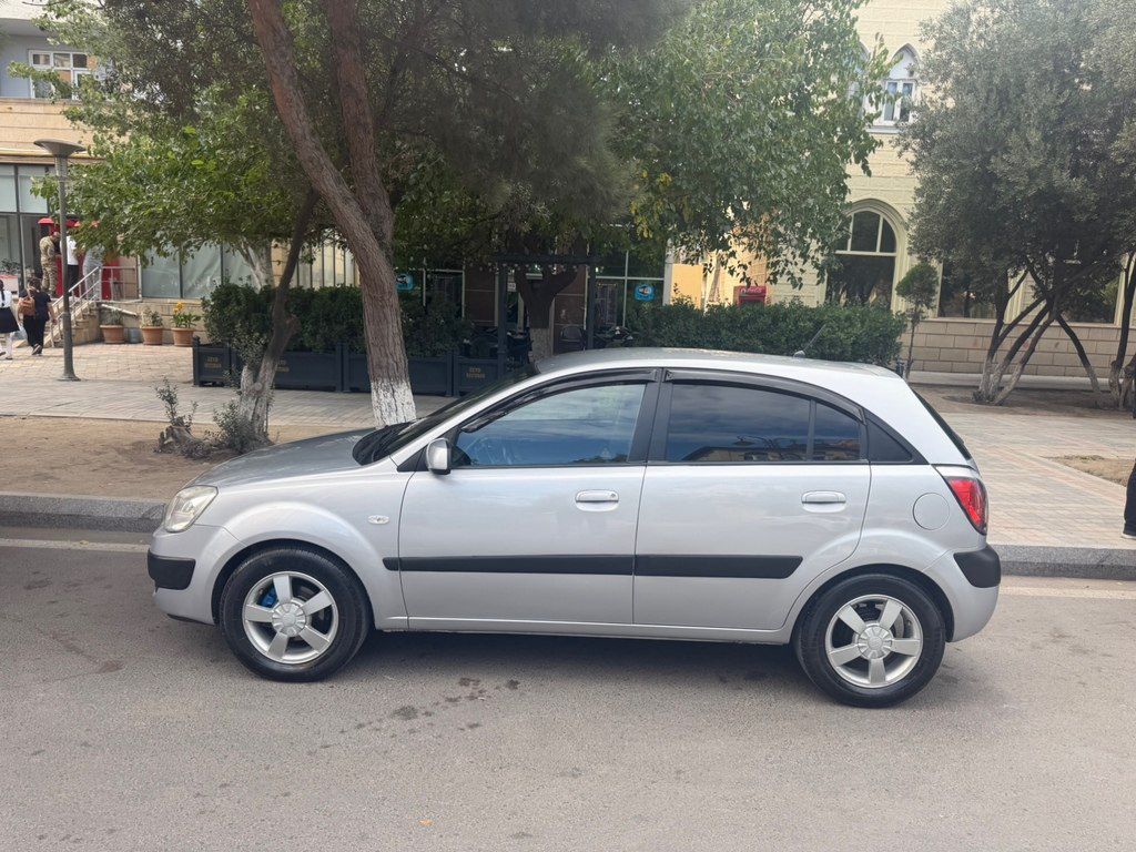 Kia Rio, 1.5 L, 2009 il, 271 000 km — Avtomobillər, Bakı (3)