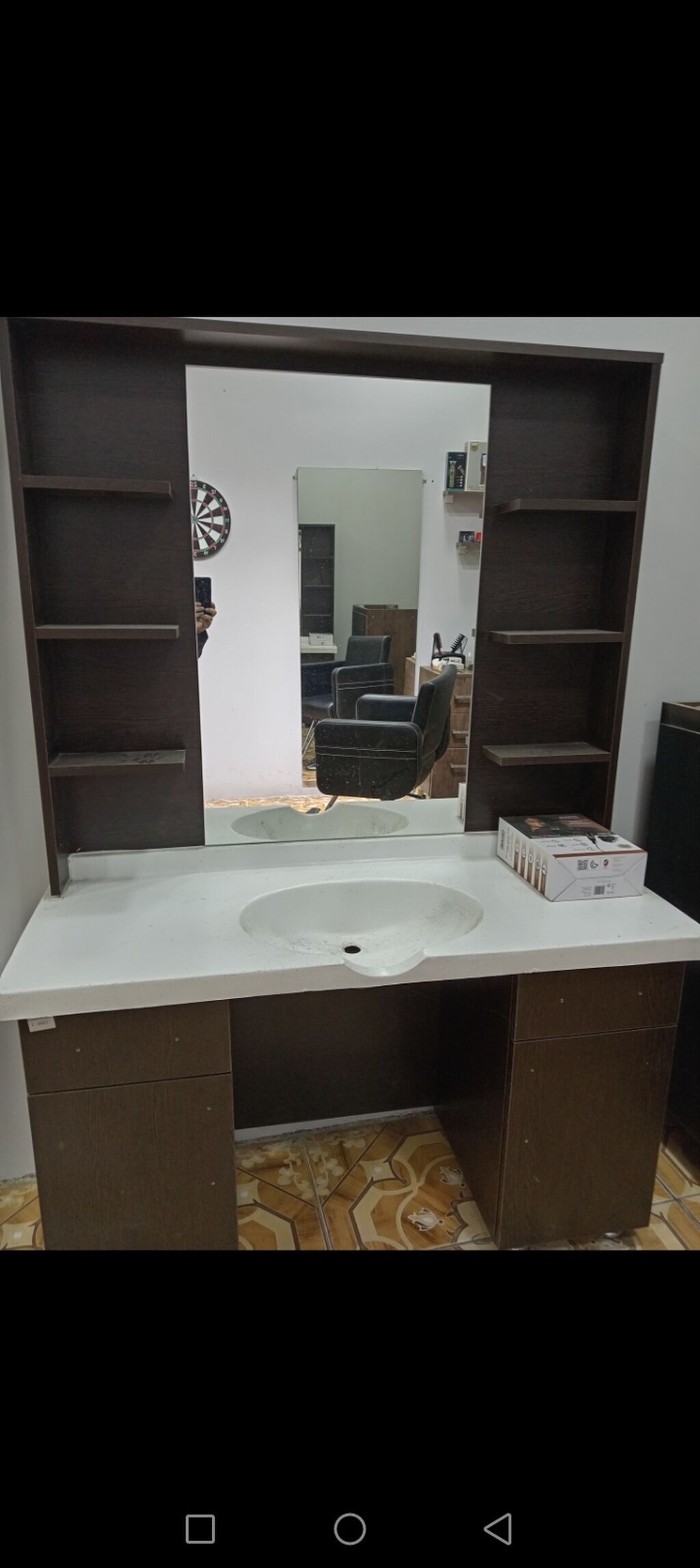 Bərbər/salon üçün iş masası və güzgü dəsti az işlənibdir Sumqayitda — Salon mebeli, Sumqayıt (4)