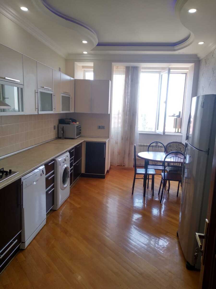 Satılır 4 otaqlı yeni tikili 145 m² — Mənzil, Bakı (6)