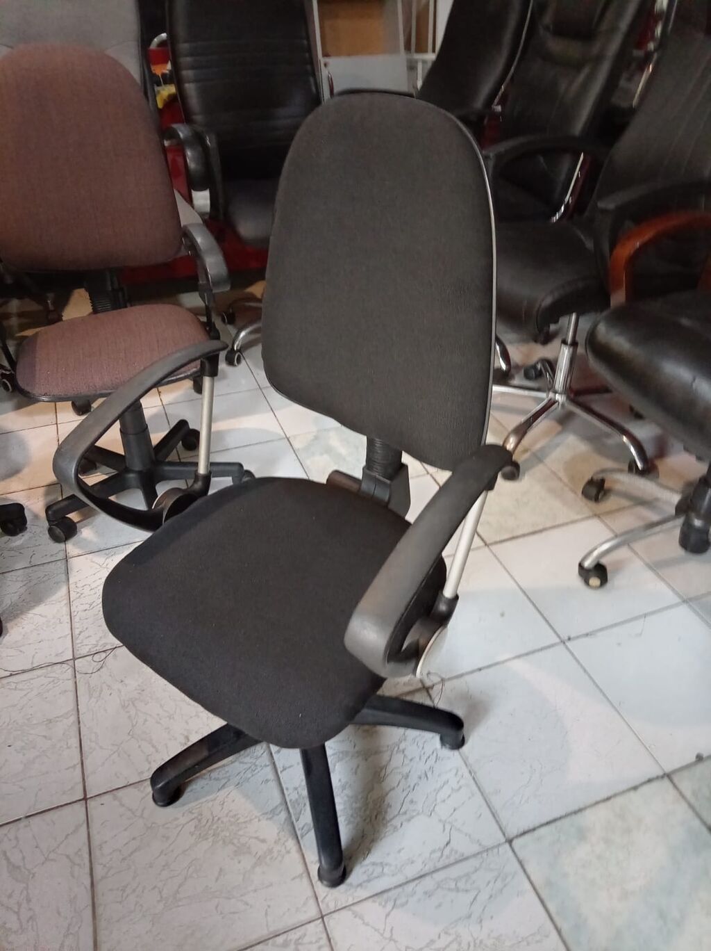 45 manatdan başlayaraq kreslolarimiz var. İdeal vəziyyətdədilər — Ofis mebeli, Bakı (3)