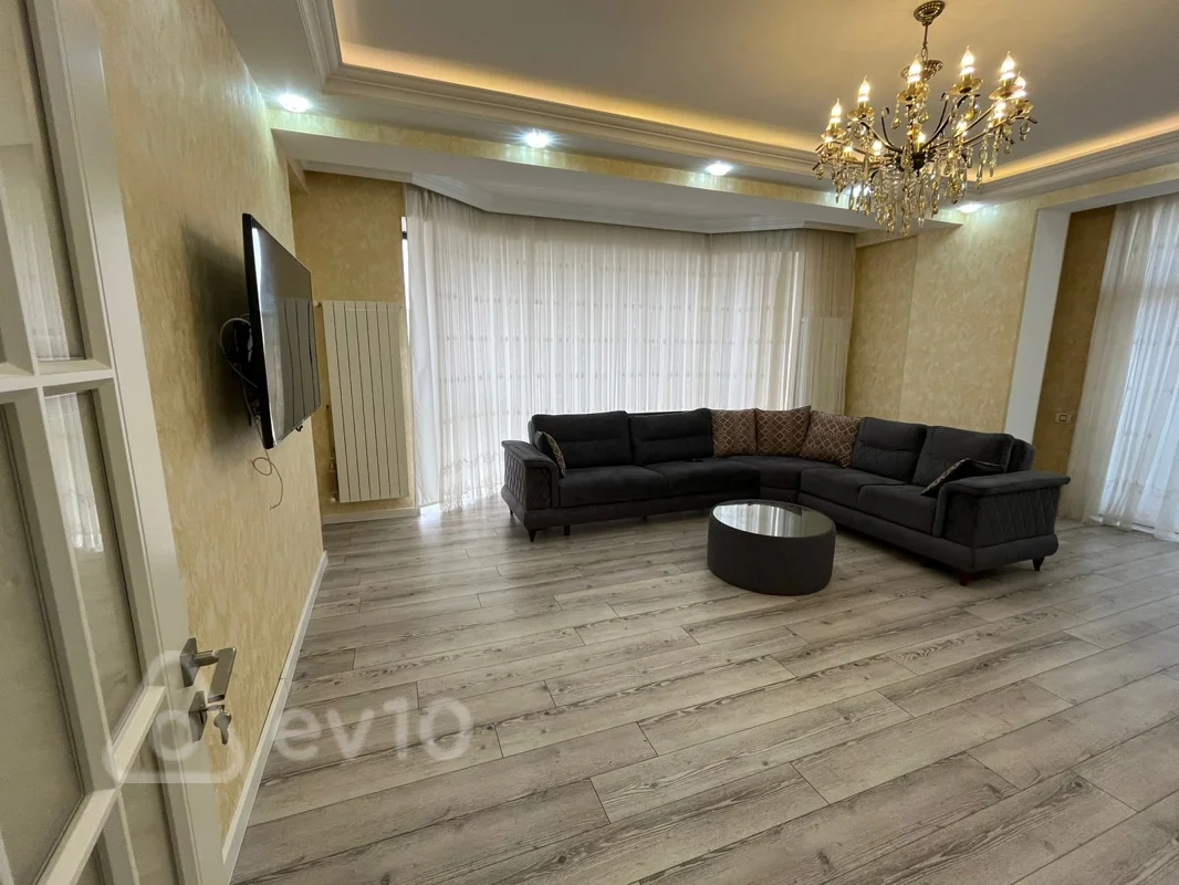 3 otaqlı mənzil, 140 m², Ceyhun Səlimov küçəsi — kirayə — Mənzil, Bakı (2)