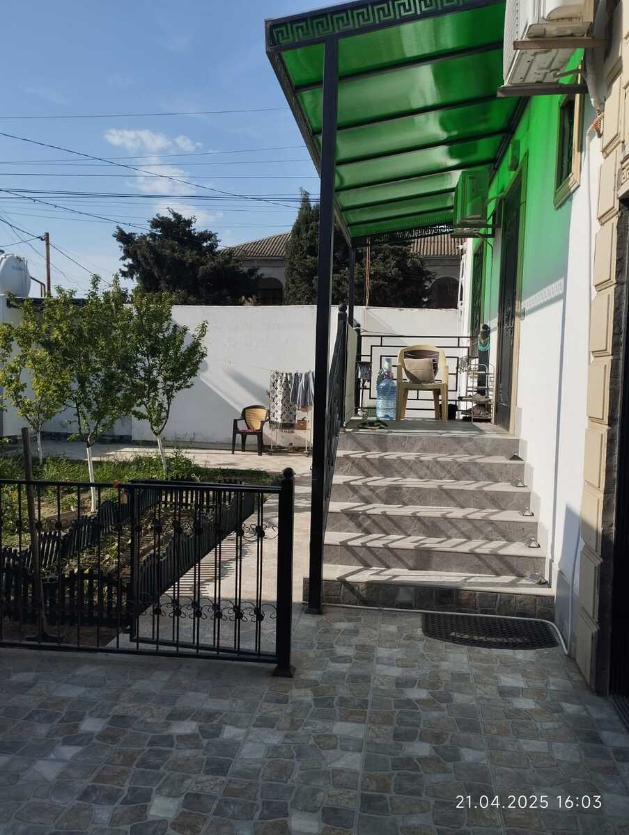 Satılır 4 otaqlı həyət evi/bağ evi 130 m² — Ev, villa, Bakı (8)