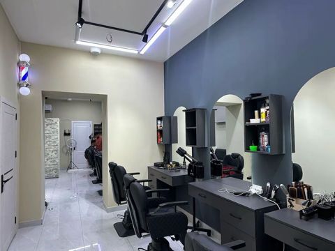 Bərbərlər Saç kəsimi — Bakı