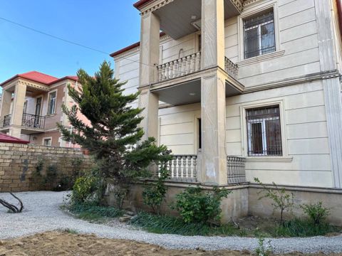 Satılır 5 otaqlı həyət evi/bağ evi 200 m² — Bakı
