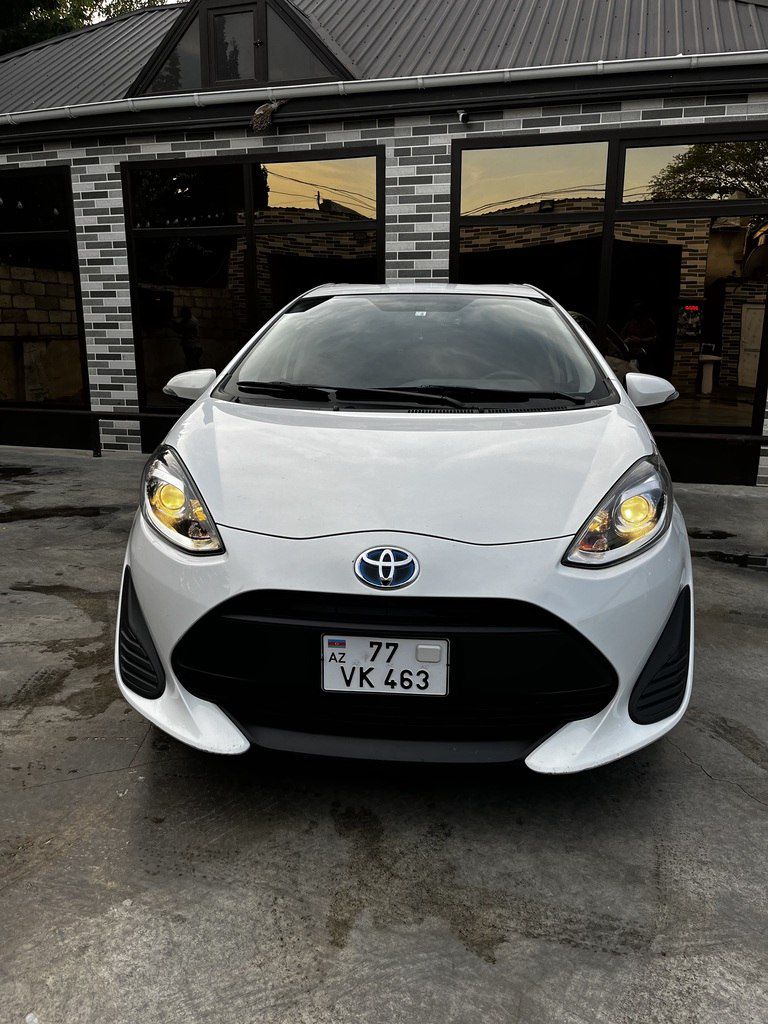 Toyota Aqua, 1.5 L, 0.87 kWh, 2017 il, 97 295 km 77-VK-463 — Avtomobillər, Bakı