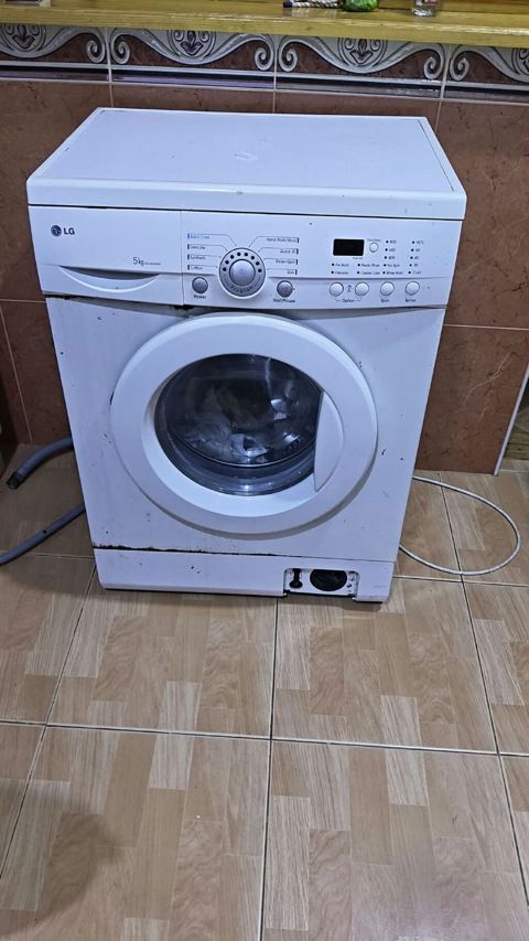 Paltaryuyan maşın LG, 5 kq, İşlənmiş, Avtomat, Qurutmasız — 50 ₼ · Sumqayıt · Çamaşır maşınları Paltaryuyan maşın LG, 5 kq, İşlənmiş, Avtomat, Qurutmasız — Sumqayıt