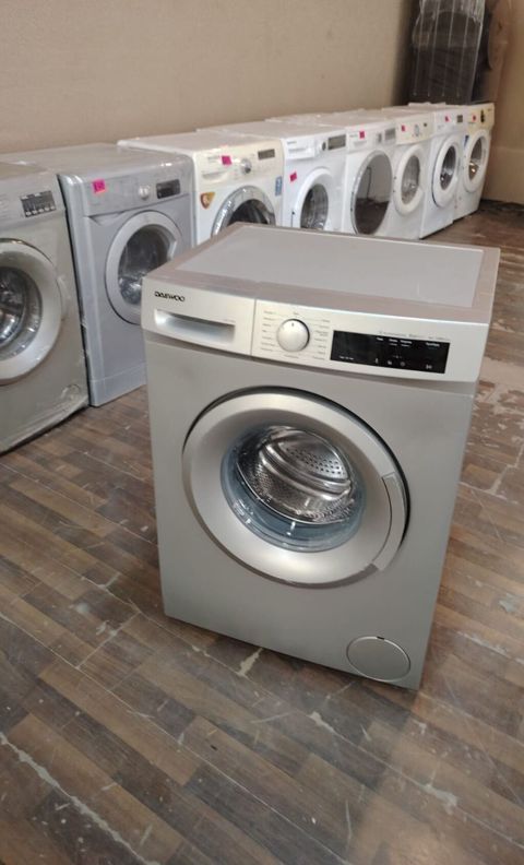 Daewoo ön yükləməli paltaryuyan maşın - Rəng: gümüşü - Ön panel — Digah