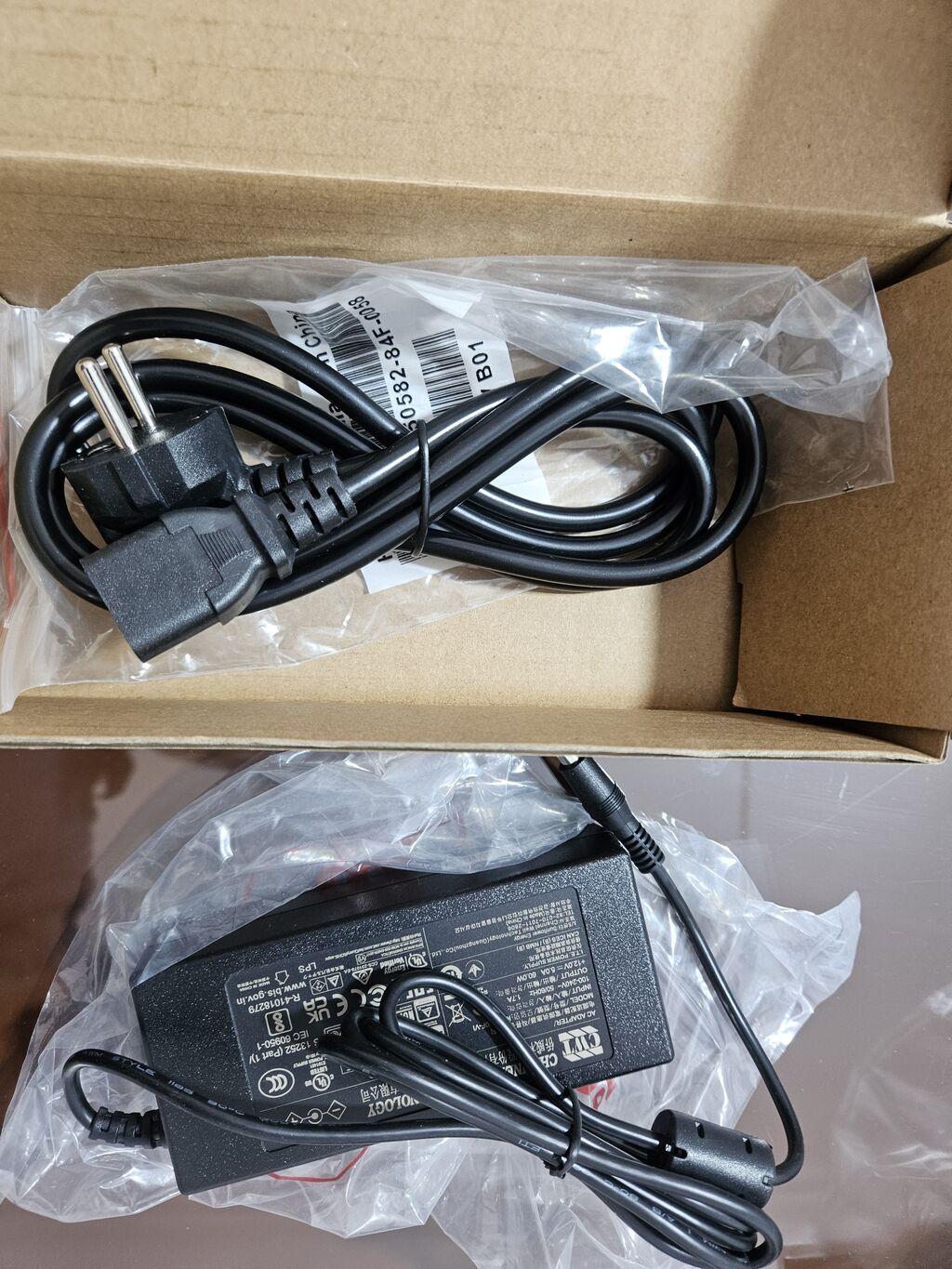 Новый оригинальный блок питания CWT KPL-060F-VI 12V 5A (60W) Описание — Noutbuk aksesuarları, Bakı (2)