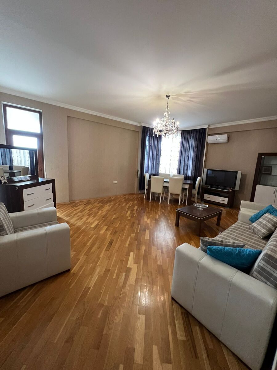 İcarəyə verilir 3 otaqlı yeni tikili 150 m² — Mənzil, Bakı (7)